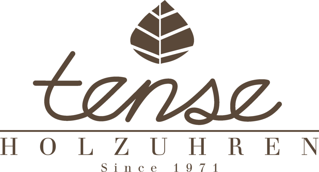 Tense Holzuhren